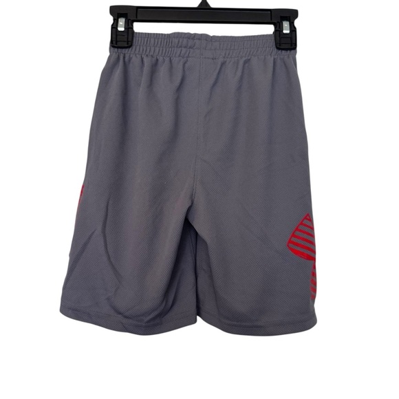 Under Armour Athletic Shorts Gray & Red Logo - Picture 2 of 3